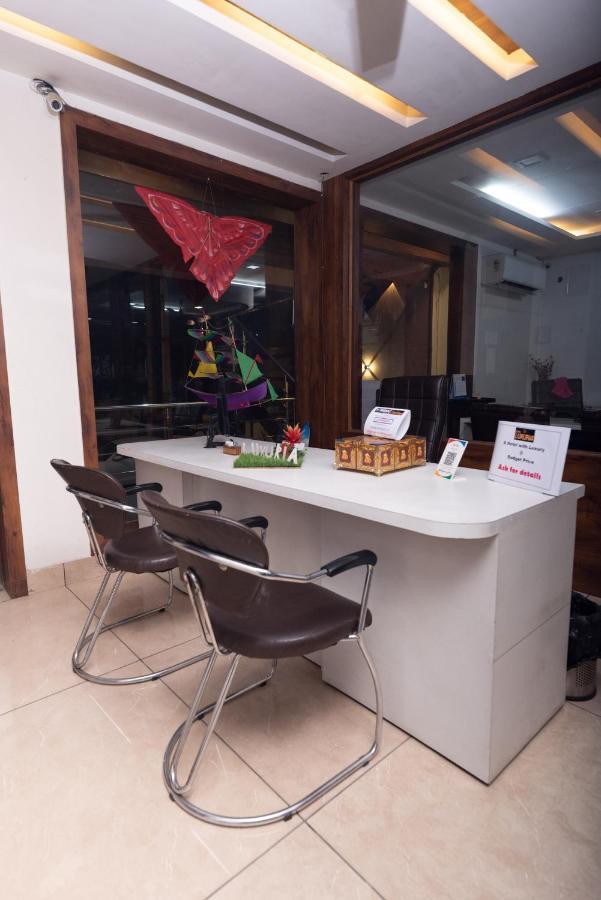 Hotel Luxuria Ludhiana Esterno foto